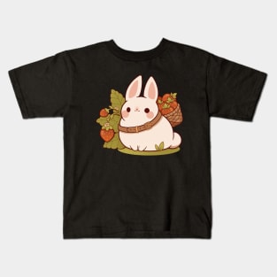 Strawberry picking bunny Kids T-Shirt